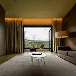 Отель Mw Douro Wine & 5*