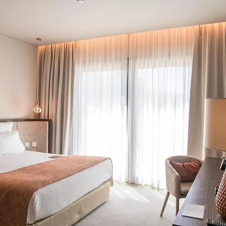 מלון Mw Douro Wine & 5*