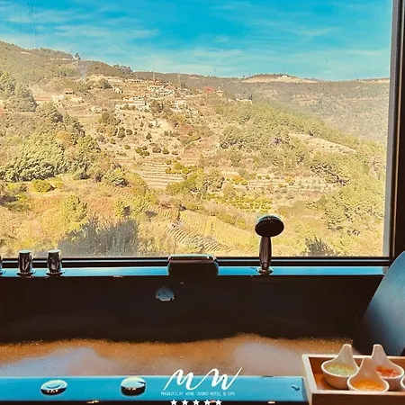 Mw Douro Wine & Hotell