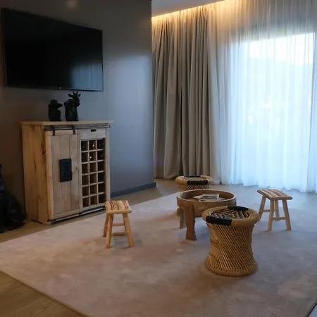 Mw Douro Wine & Hotel