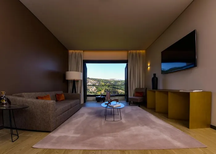 Mw Douro Wine & 5* Santa Marta de Penaguiao