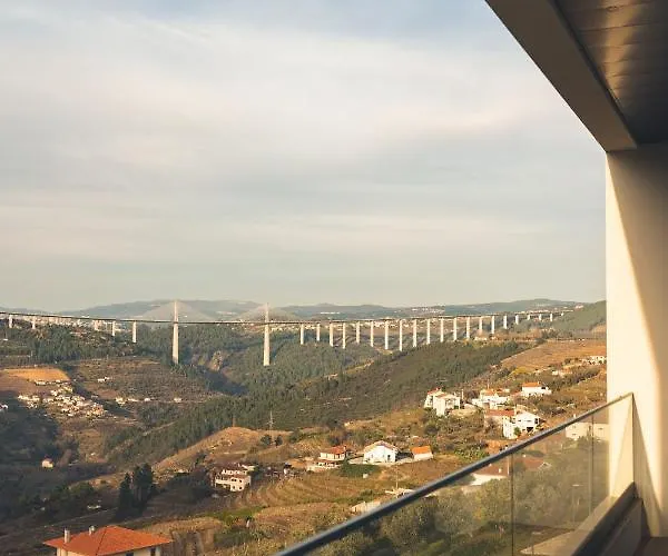 Mw Douro Wine & Hotel Santa Marta de Penaguiao